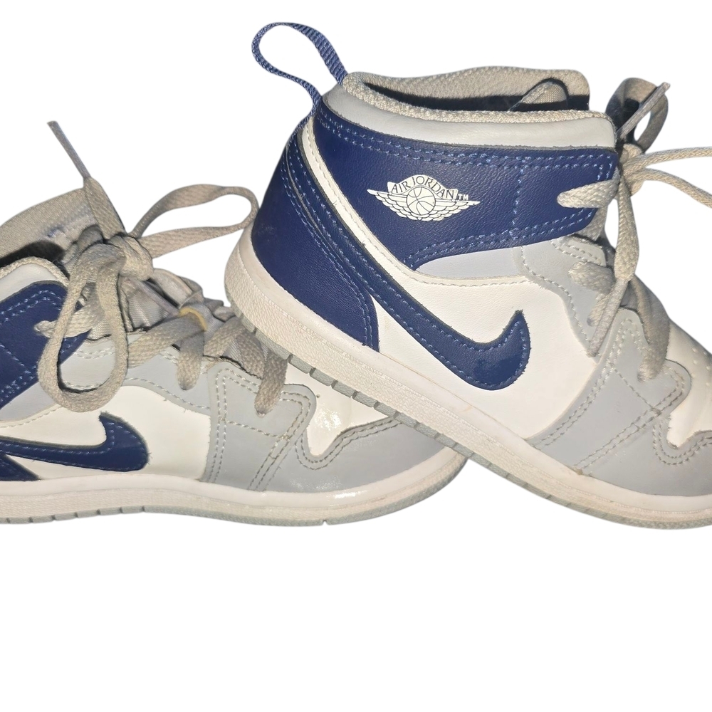Nike Kids Sneakers - Navy and White
